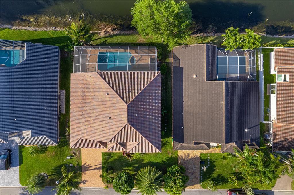 9901 Nw 48th Ct - Photo 2 of 24