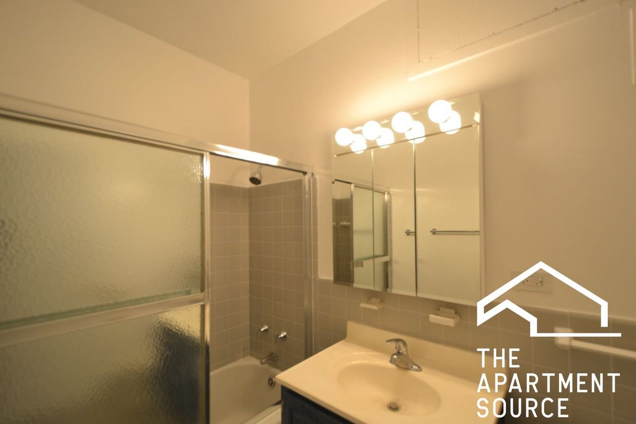 4180 N Marine Dr #104 - Photo 3 of 11