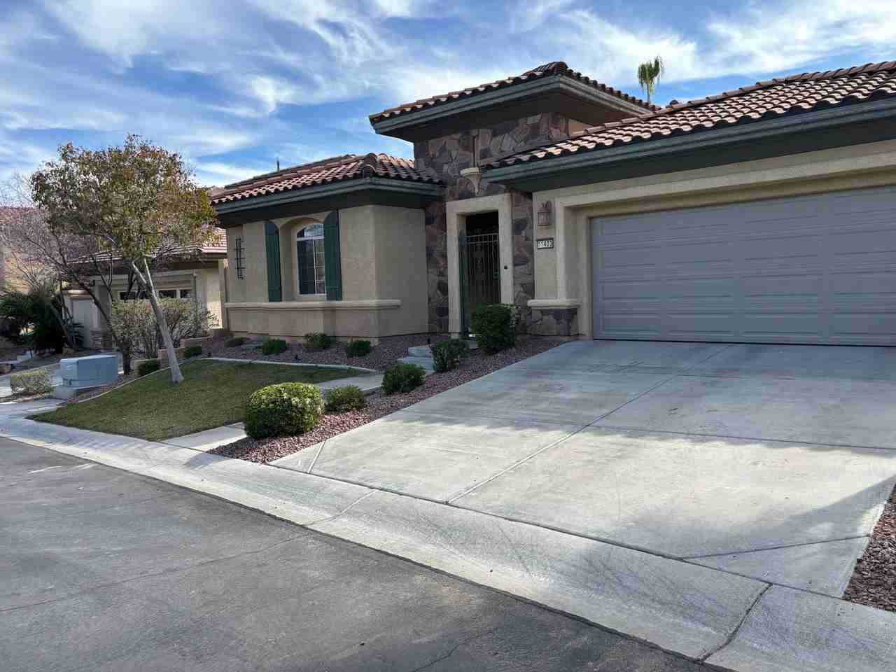 11403 Orazio Dr - Photo 7 of 50