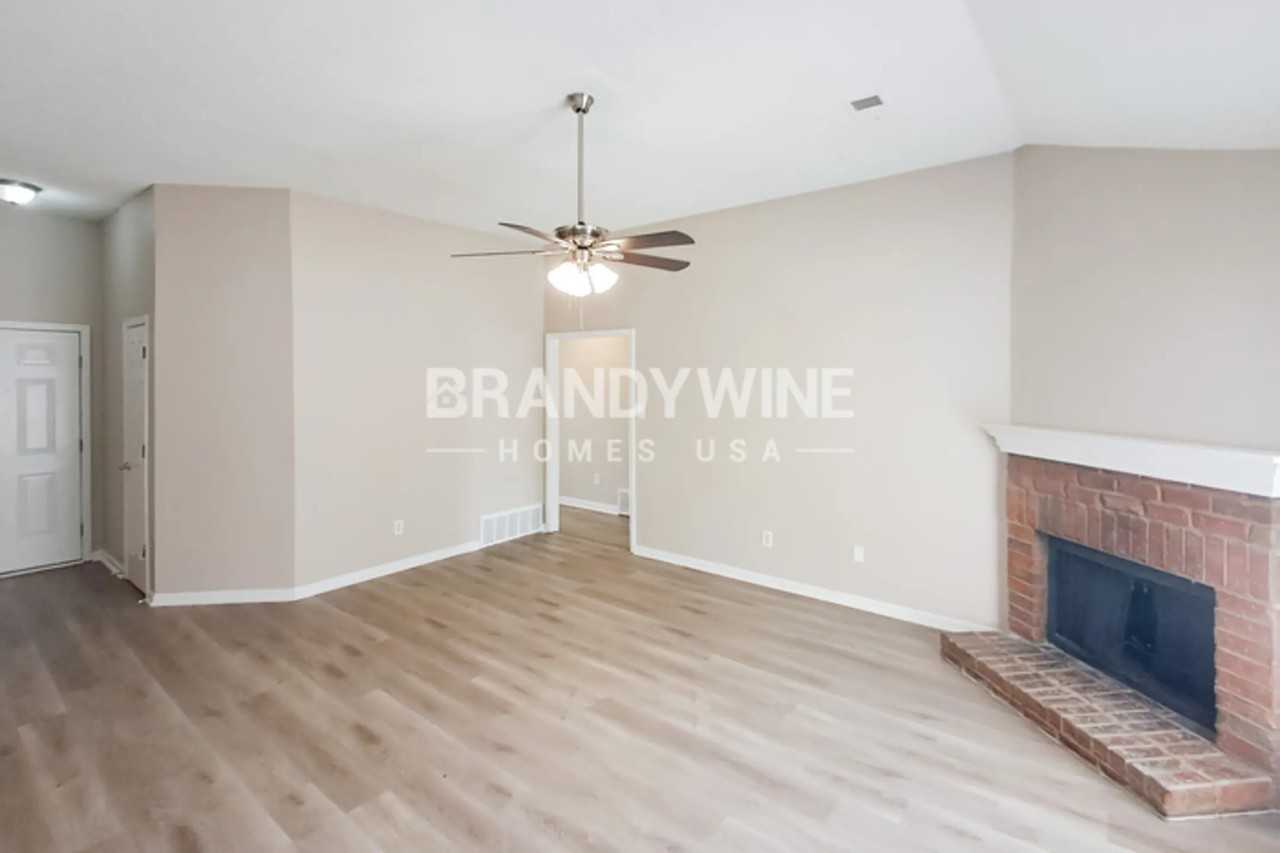 5377 Corner Oak Dr - Photo 3 of 21