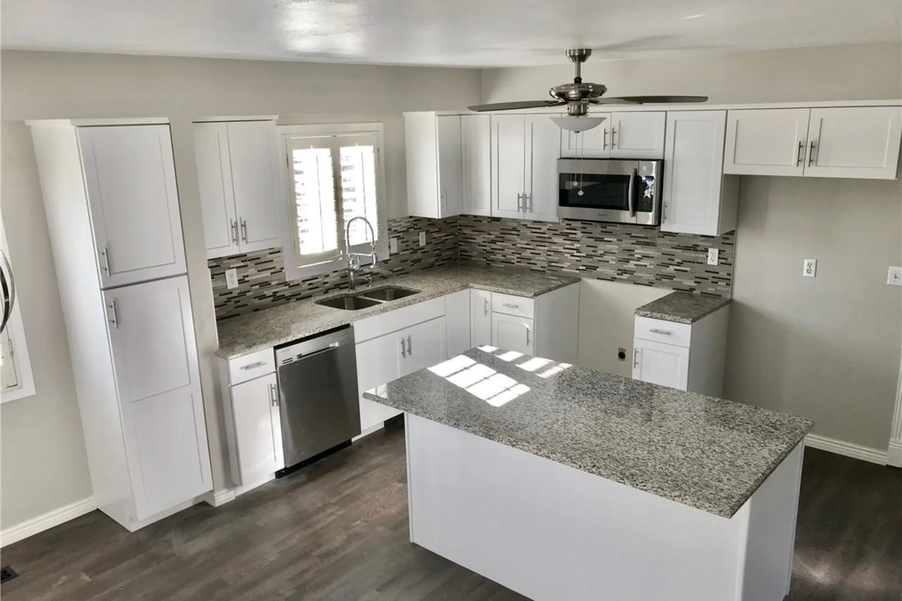 1507 N 75 E - Photo 2 of 25