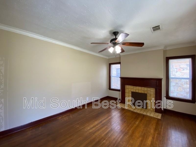 146 E Davant Ave - Photo 2 of 9