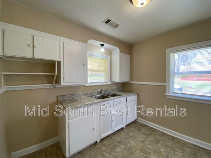 146 E Davant Ave - Photo 3 of 9