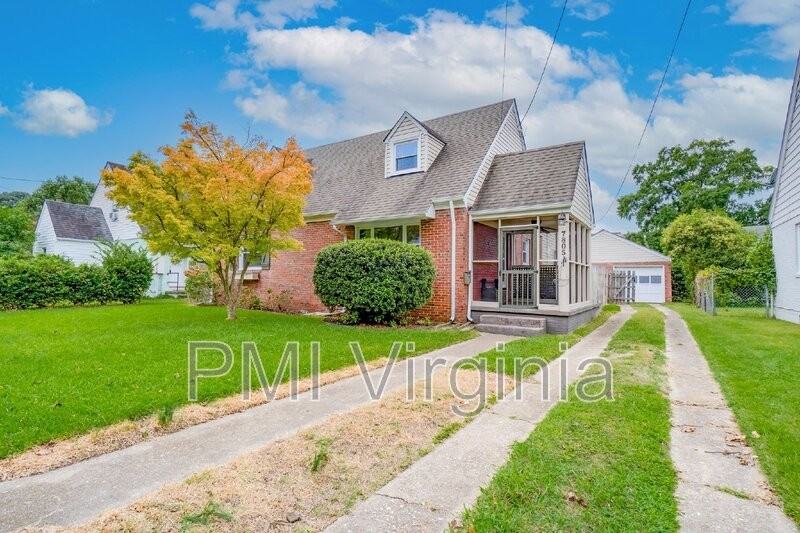 7805 Sheryl Dr - Photo 5 of 37
