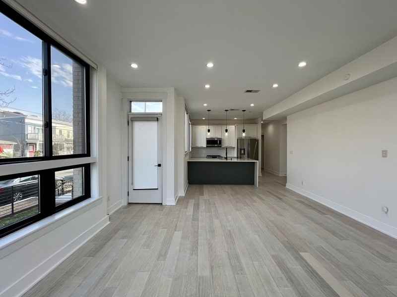 800 Kennedy St Nw #3 - Photo 6 of 29
