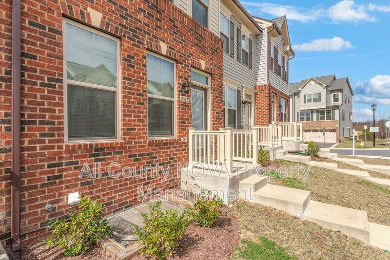 3472 Jacobs Ford Way - Photo 6 of 45