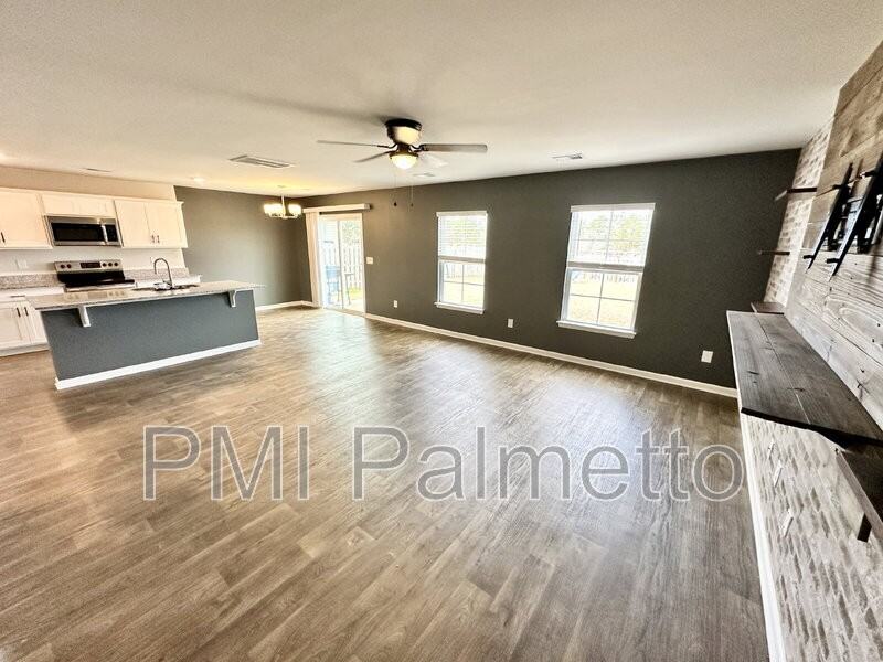 335 Chetsley Dr - Photo 6 of 35