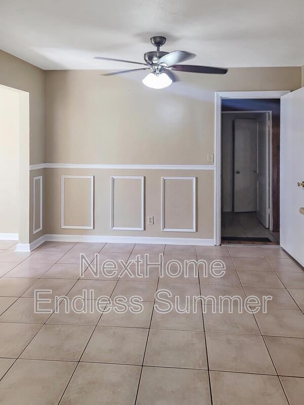 2006 Brookview Dr S - Photo 4 of 11