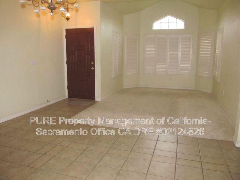 3228 Boulder Creek Way - Photo 5 of 33