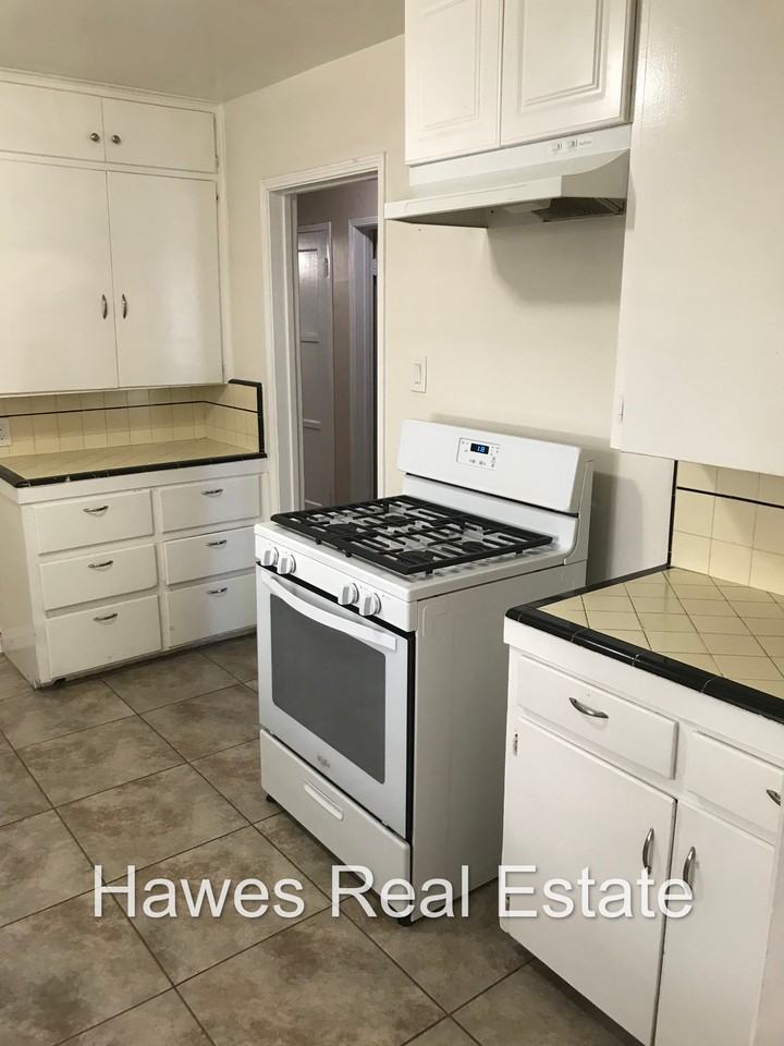 338 S Euclid Ave - Photo 7 of 18