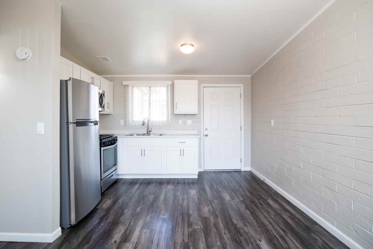 214 4Th Ave E - Photo 2 of 14