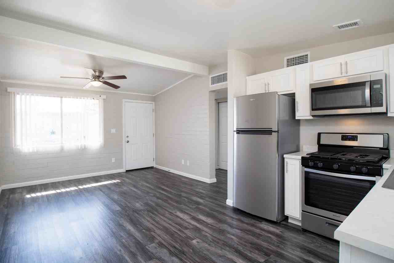 214 4Th Ave E - Photo 3 of 14