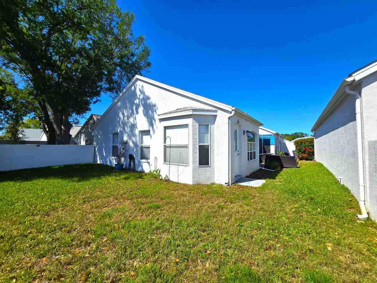 1020 La Bamba Ct - Photo 2 of 23