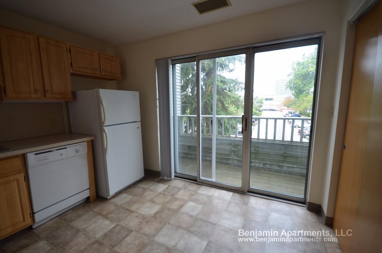 North Beacon St. & Glencoe #A4 - Photo 2 of 12