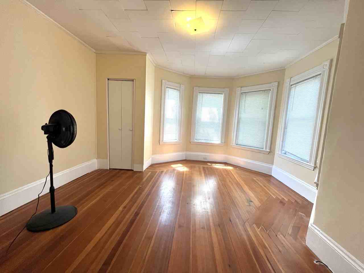 Litchfield St - Photo 4 of 15