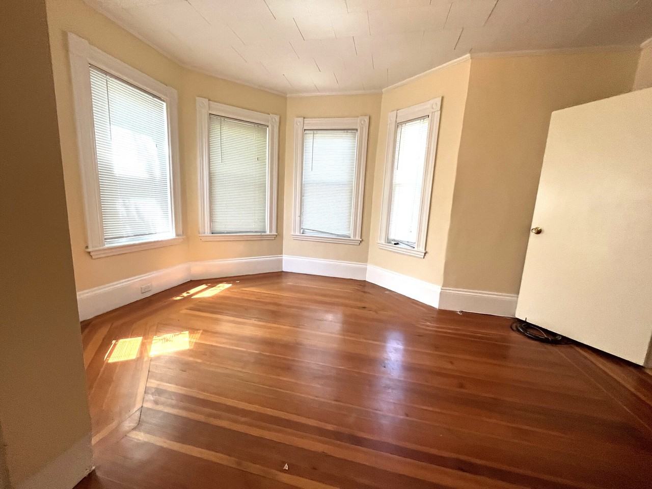 Litchfield St - Photo 2 of 15