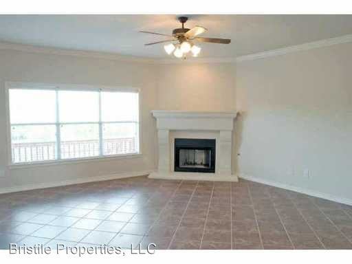 3908 Harvey Penick Dr - Photo 3 of 8