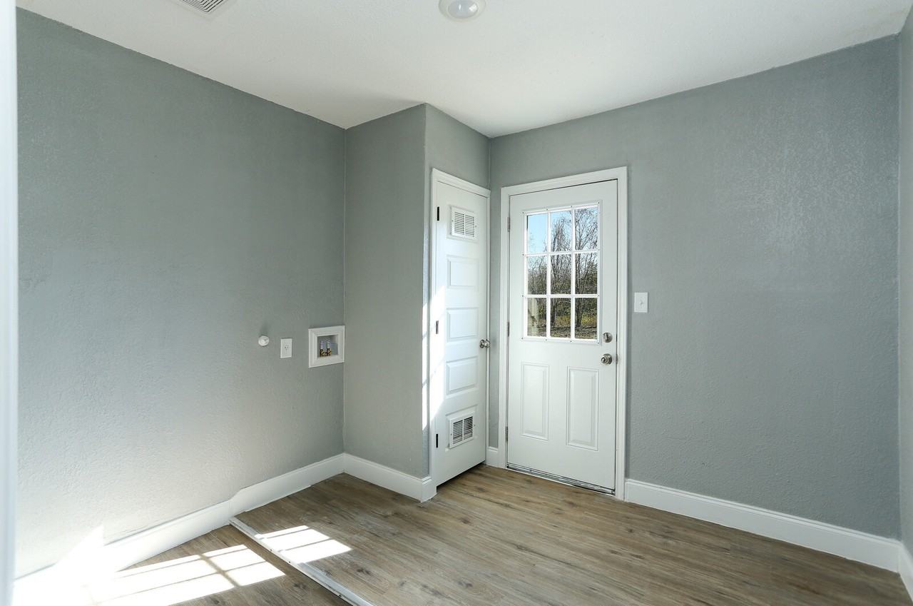 3226 Shawn Marie St #NA - Photo 3 of 11