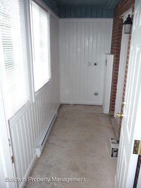 1506, 1508 Locust Ave. - Photo 3 of 7