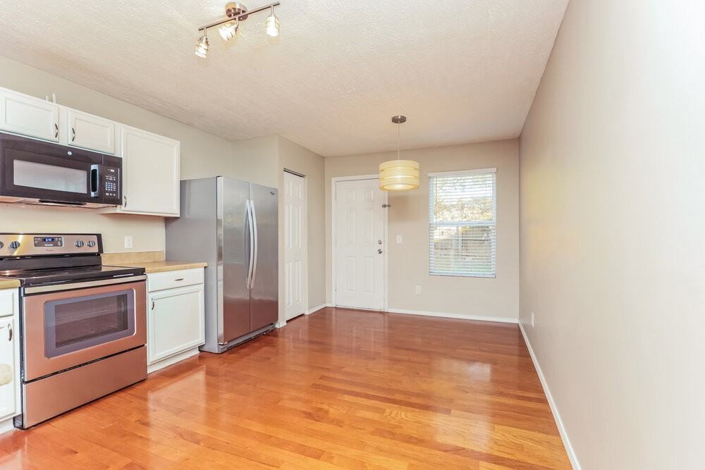 5221 Sunsail Dr - Photo 5 of 16