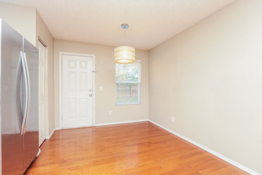 5221 Sunsail Dr - Photo 6 of 16