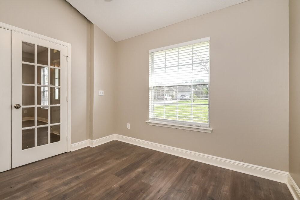 1572 Timber Trace Dr - Photo 3 of 16