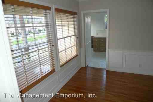 684 W Glenoaks Blvd - Photo 3 of 23