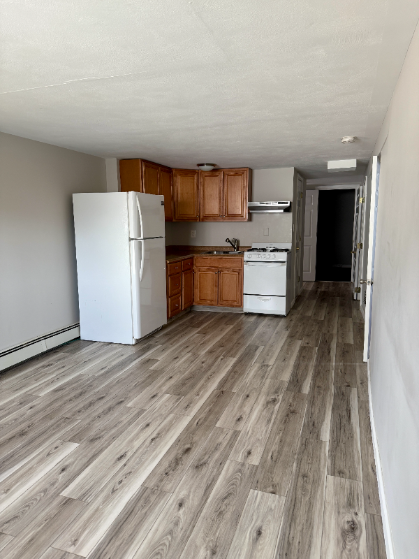 23 Lake Park St - Photo 3 of 7