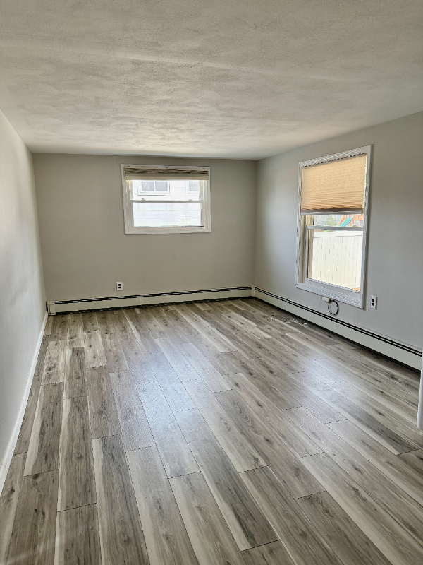 23 Lake Park St - Photo 2 of 7