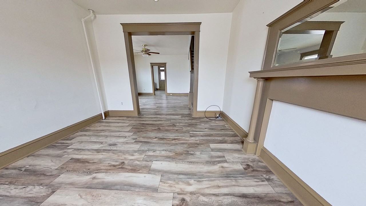 17 W Park Ave - Photo 2 of 14