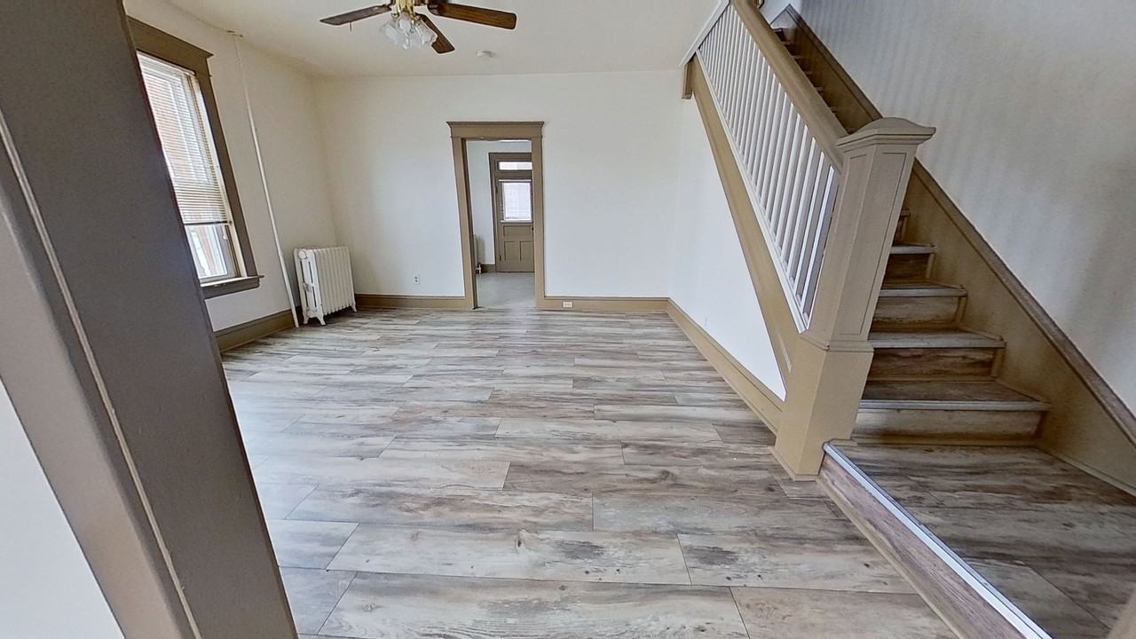 17 W Park Ave - Photo 3 of 14