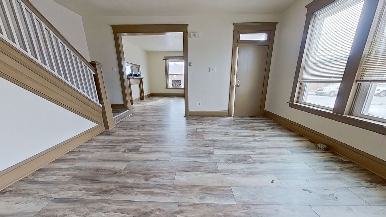 17 W Park Ave - Photo 4 of 14