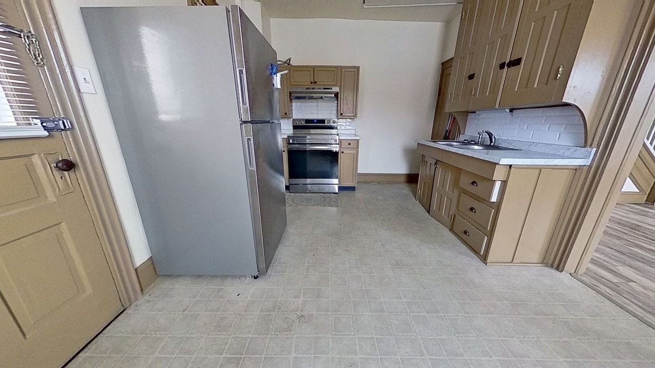 17 W Park Ave - Photo 5 of 14