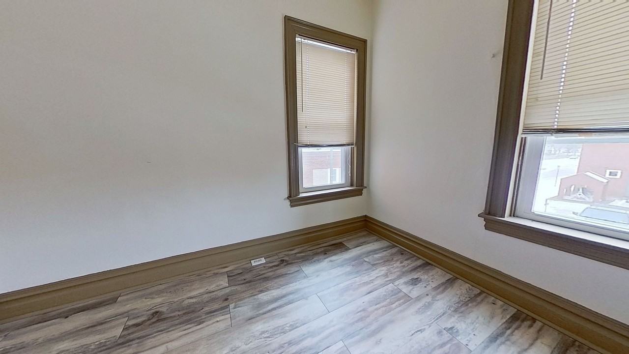 17 W Park Ave - Photo 6 of 14