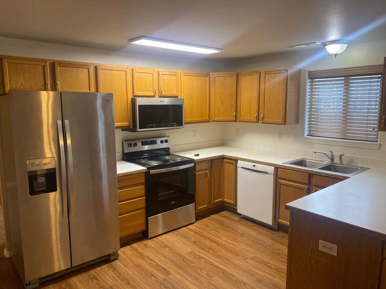 3244 Sw Metolius Pl - Photo 4 of 12