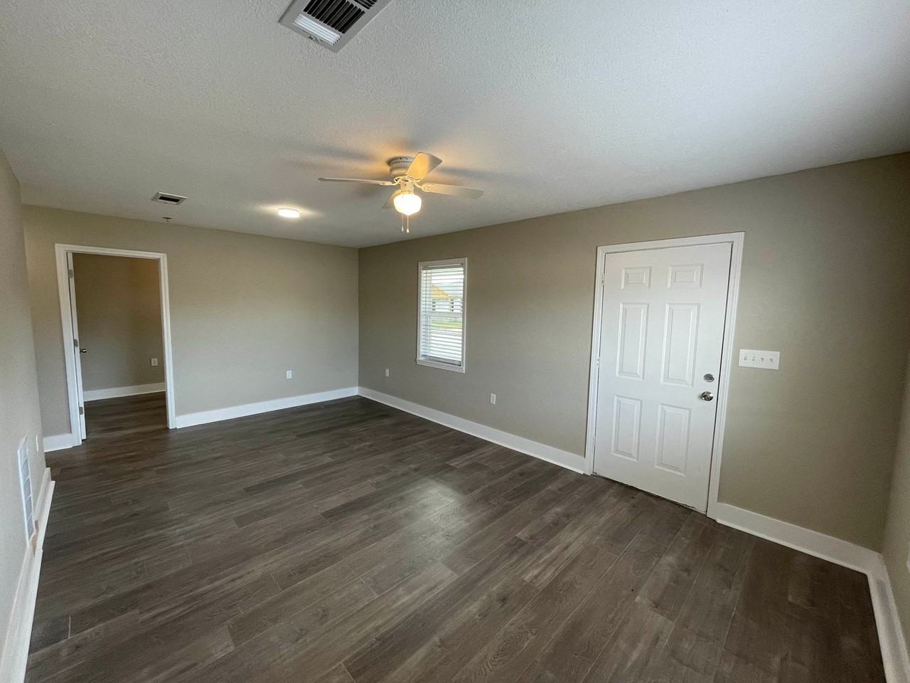 Vue on Dudley - Photo 2 of 24