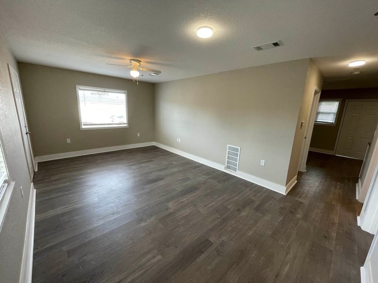 Vue on Dudley - Photo 3 of 24