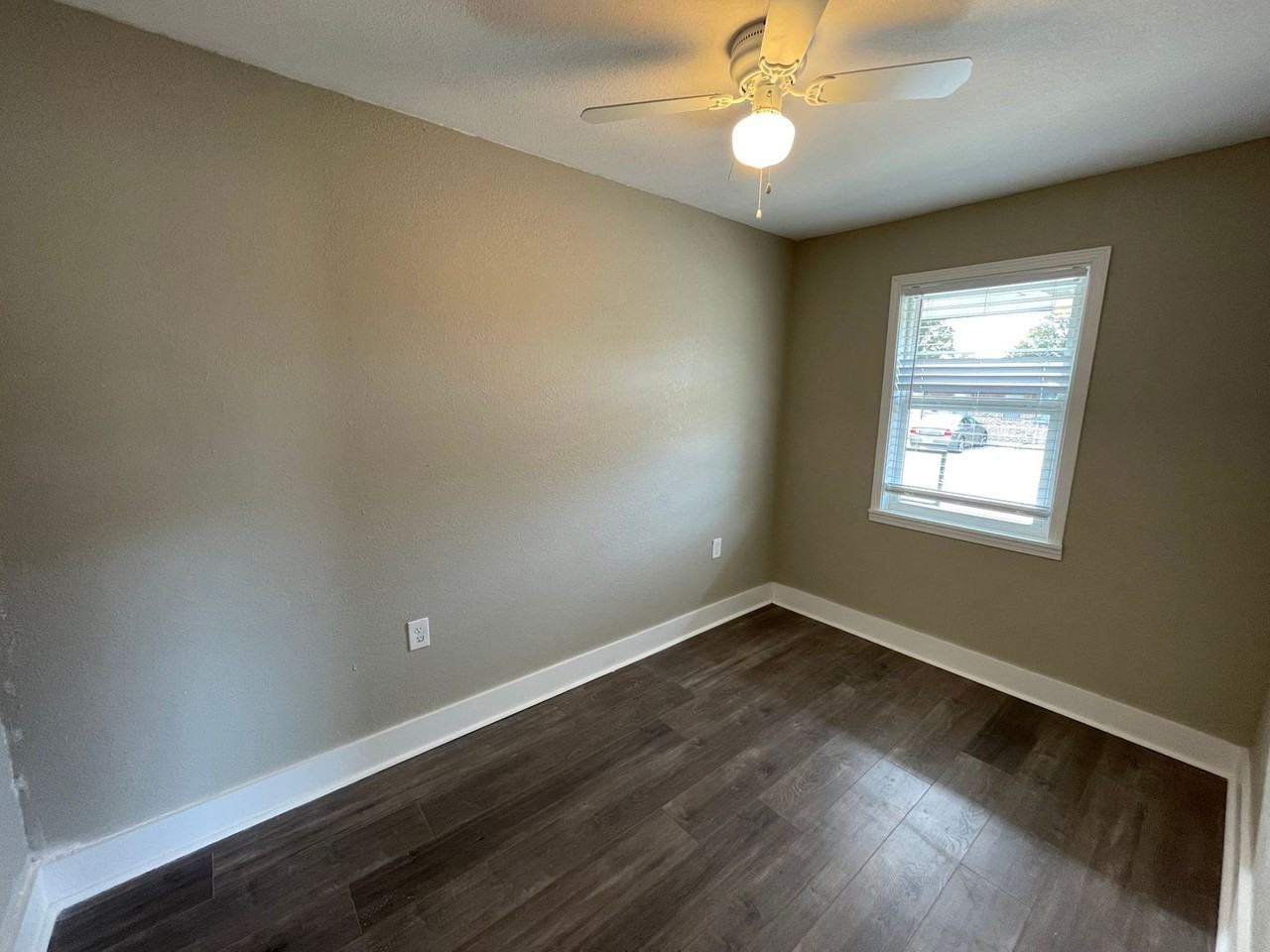 Vue on Dudley - Photo 4 of 24