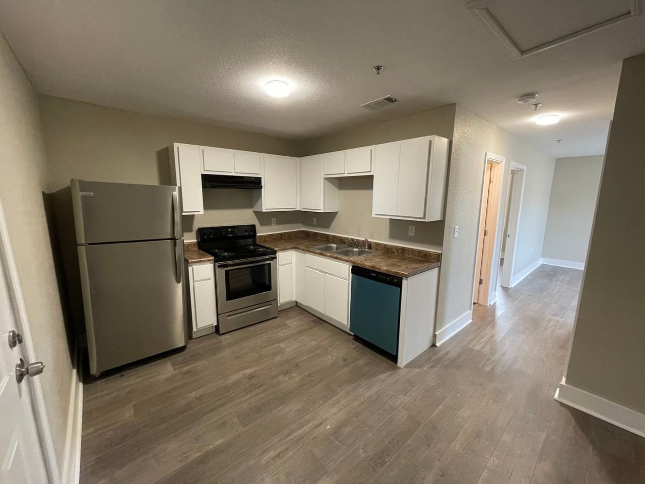 Vue on Dudley - Photo 7 of 24