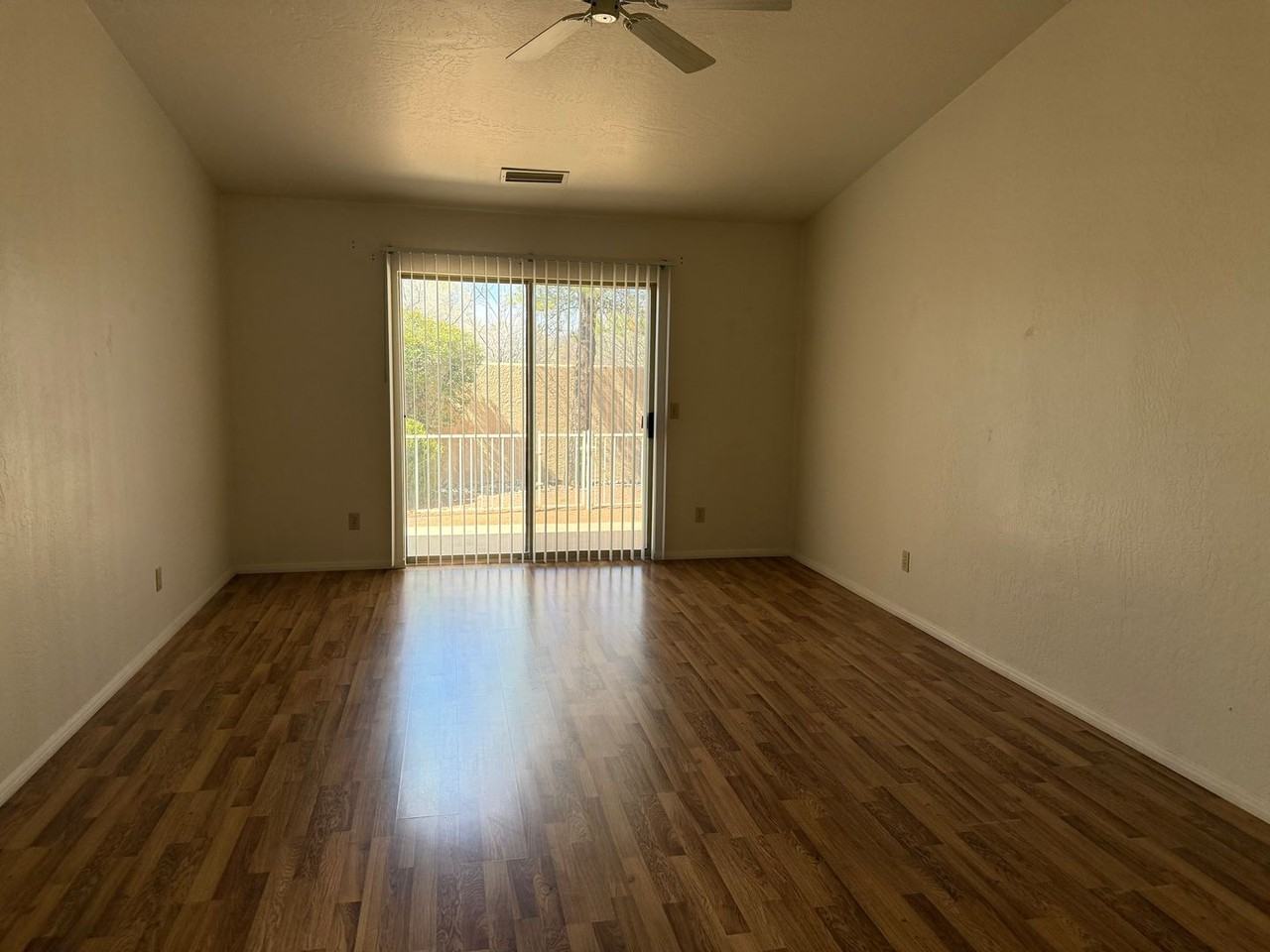 480 S Sawmill Gardens Dr - Photo 7 of 16