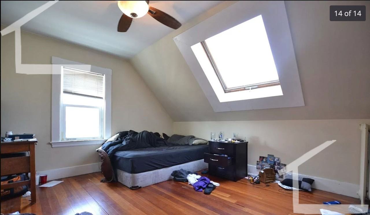 74 Leicester St - Photo 7 of 13