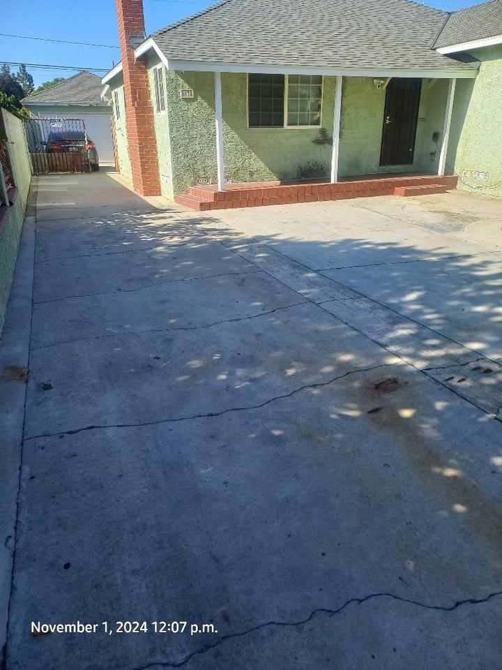 1138 S Baker St #NA - Photo 2 of 28