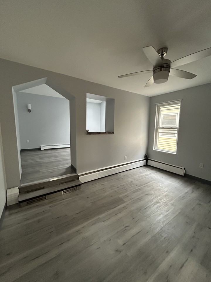 1607 3rd Ave #2 - Photo 6 of 26