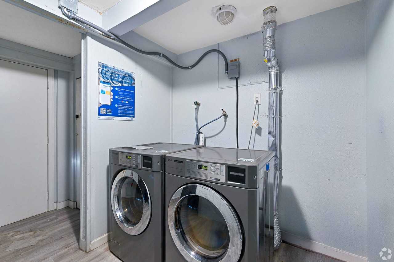 2617 Napoleon Street #9 - Photo 7 of 7