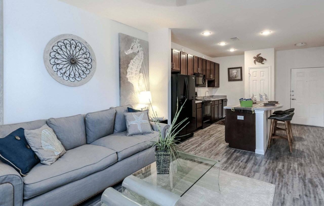 The Cove Apartments - Photo 4 of 29