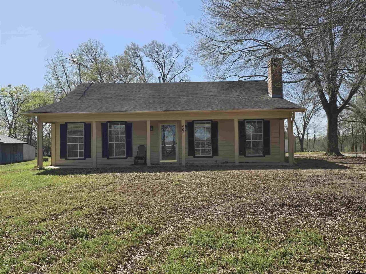 902 County Road 1331 - Photo 2 of 17