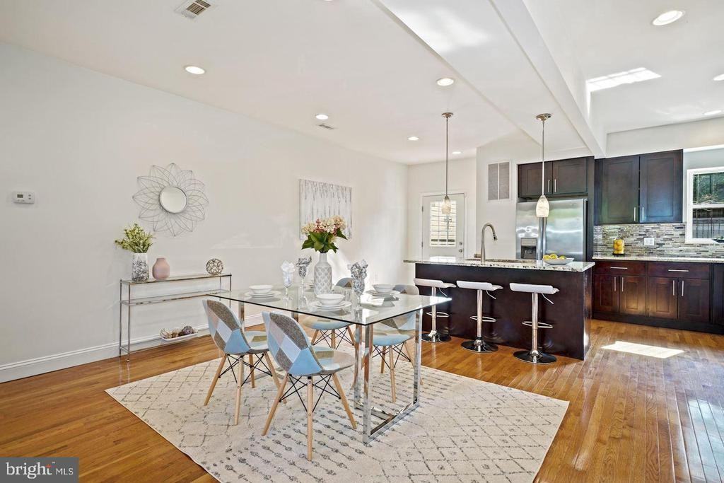 4619 Georgia Avenue Northwest - Photo 6 of 17