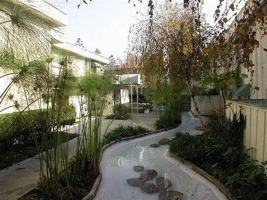 featured image of 10440 Paramount Blvd