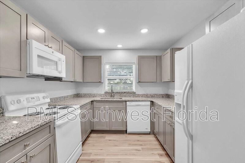 383 Bobby Jones Rd - Photo 2 of 22