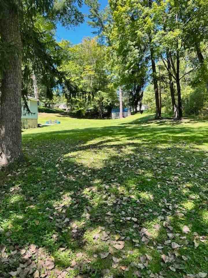 110 Steurnagel Ln - Photo 3 of 8